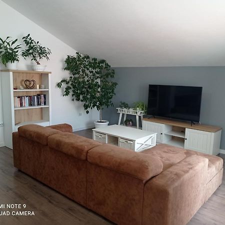 Apartamento Уютна Къща Sliven Exterior foto